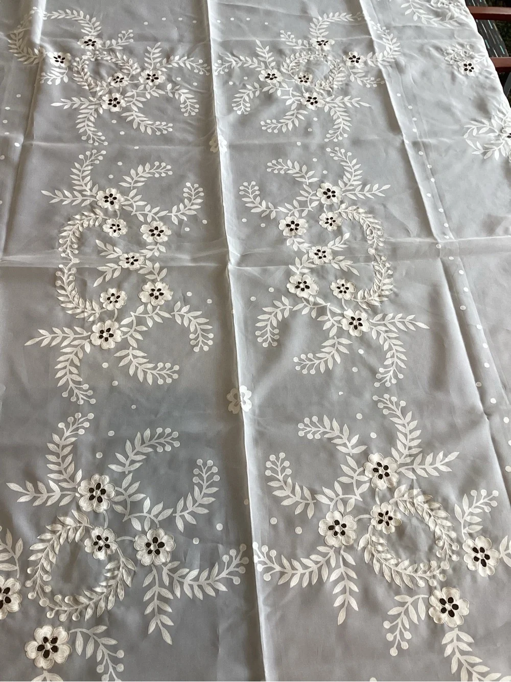 New 51” X  67” Off White Cotton Poly Sander Tablecloth Cut Work Embroidery